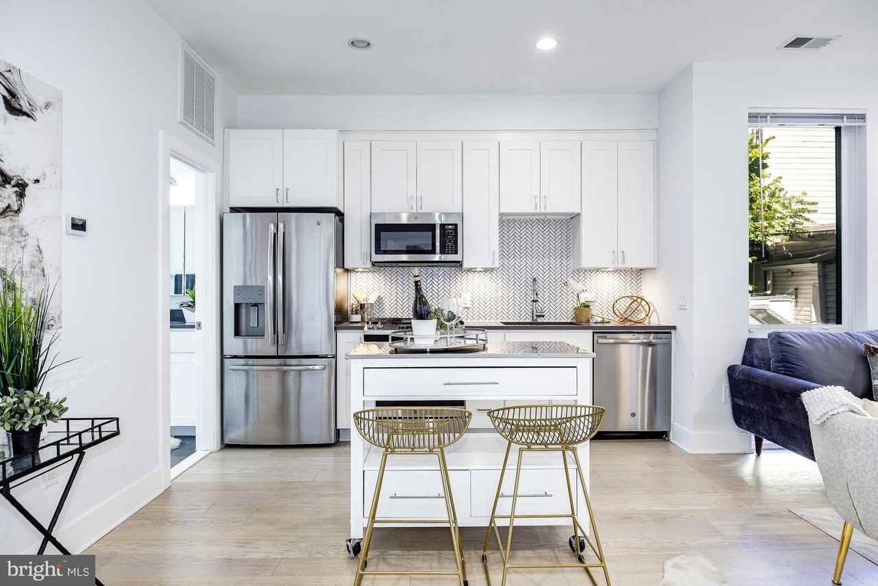 4016 Georgia Ave Nw #6 - Photo 5 of 17
