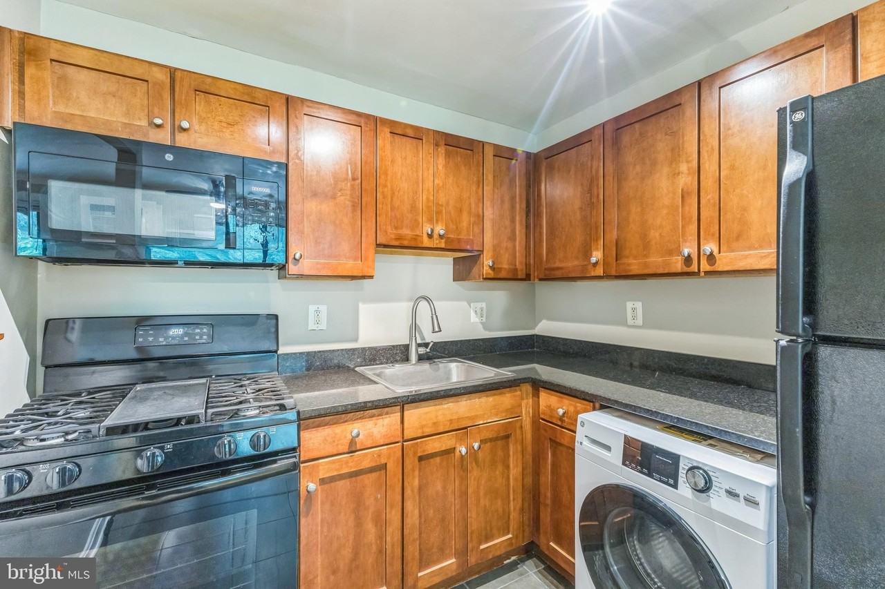 3105 Naylor Rd Se #304 - Photo 3 of 25