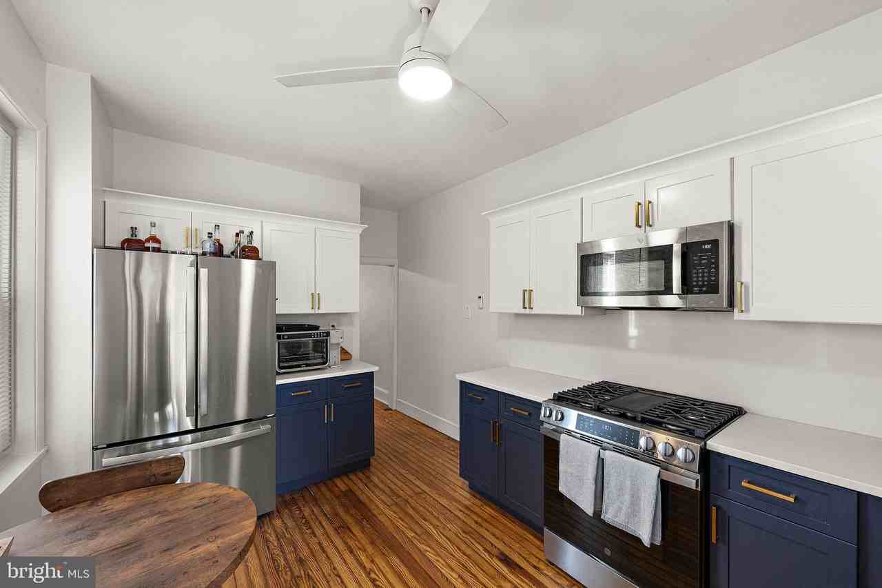 1612 N Union St - Photo 5 of 12