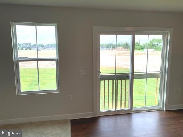28484 Hawthorne Trl - Photo 3 of 7