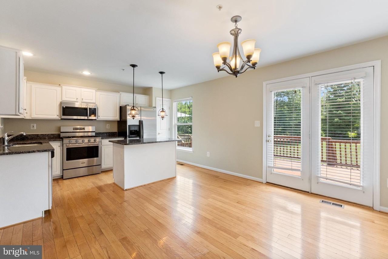 623 Captain John Brice Way - Photo 6 of 29