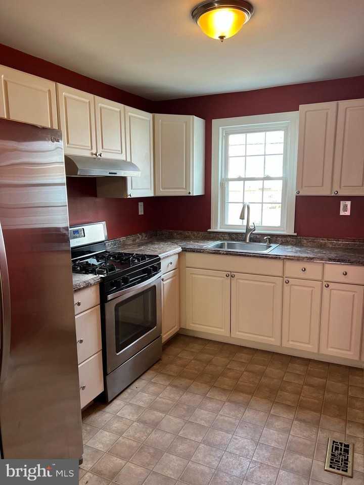 118 Patapsco Ave - Photo 4 of 11