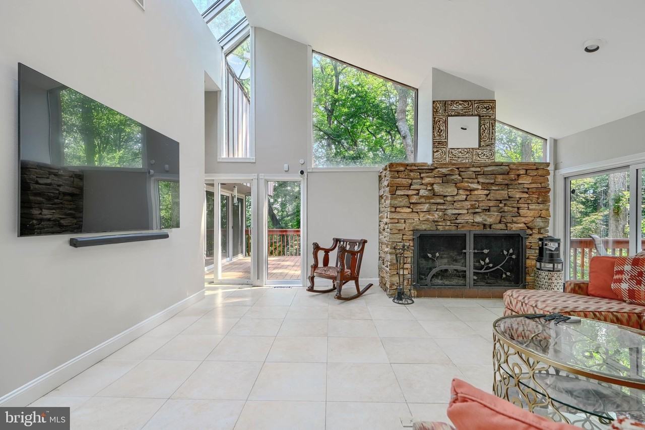 2101 Tufton Ave - Photo 7 of 50