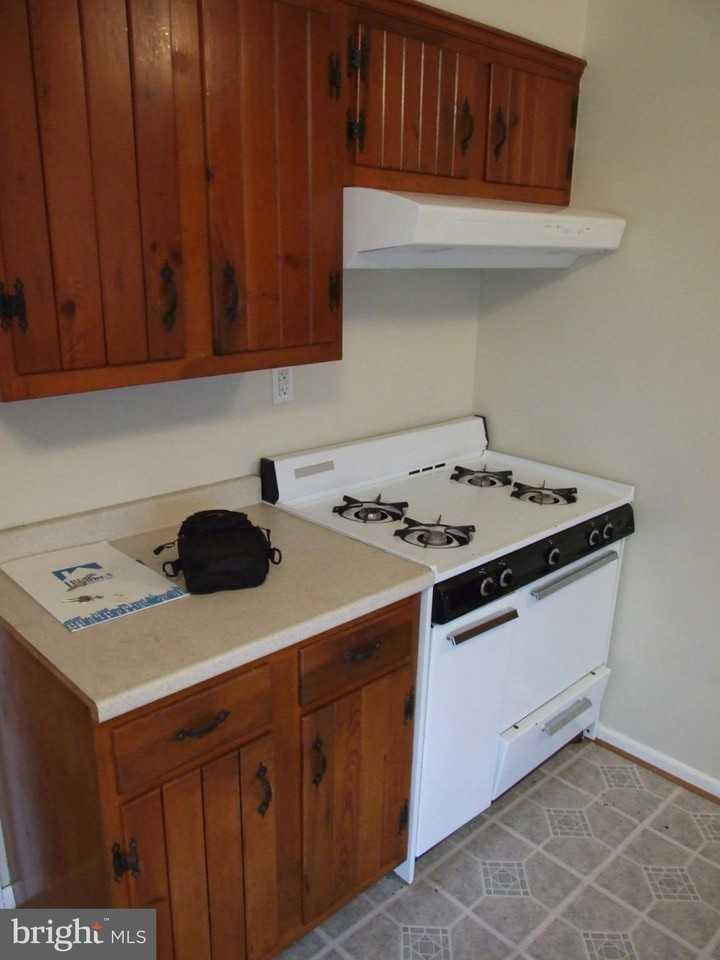 8116 Carrollton Pkwy - Photo 3 of 12