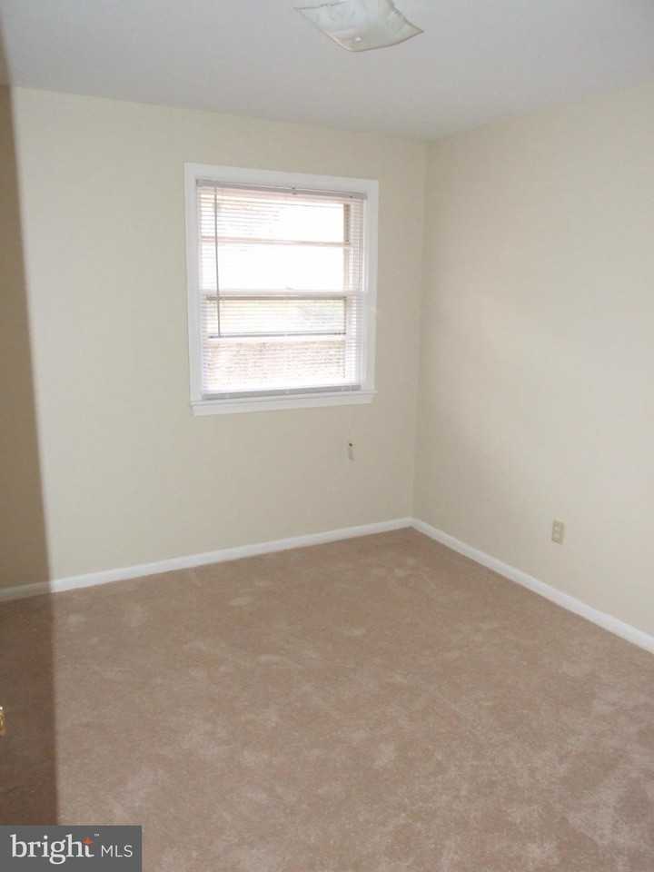8116 Carrollton Pkwy - Photo 7 of 12