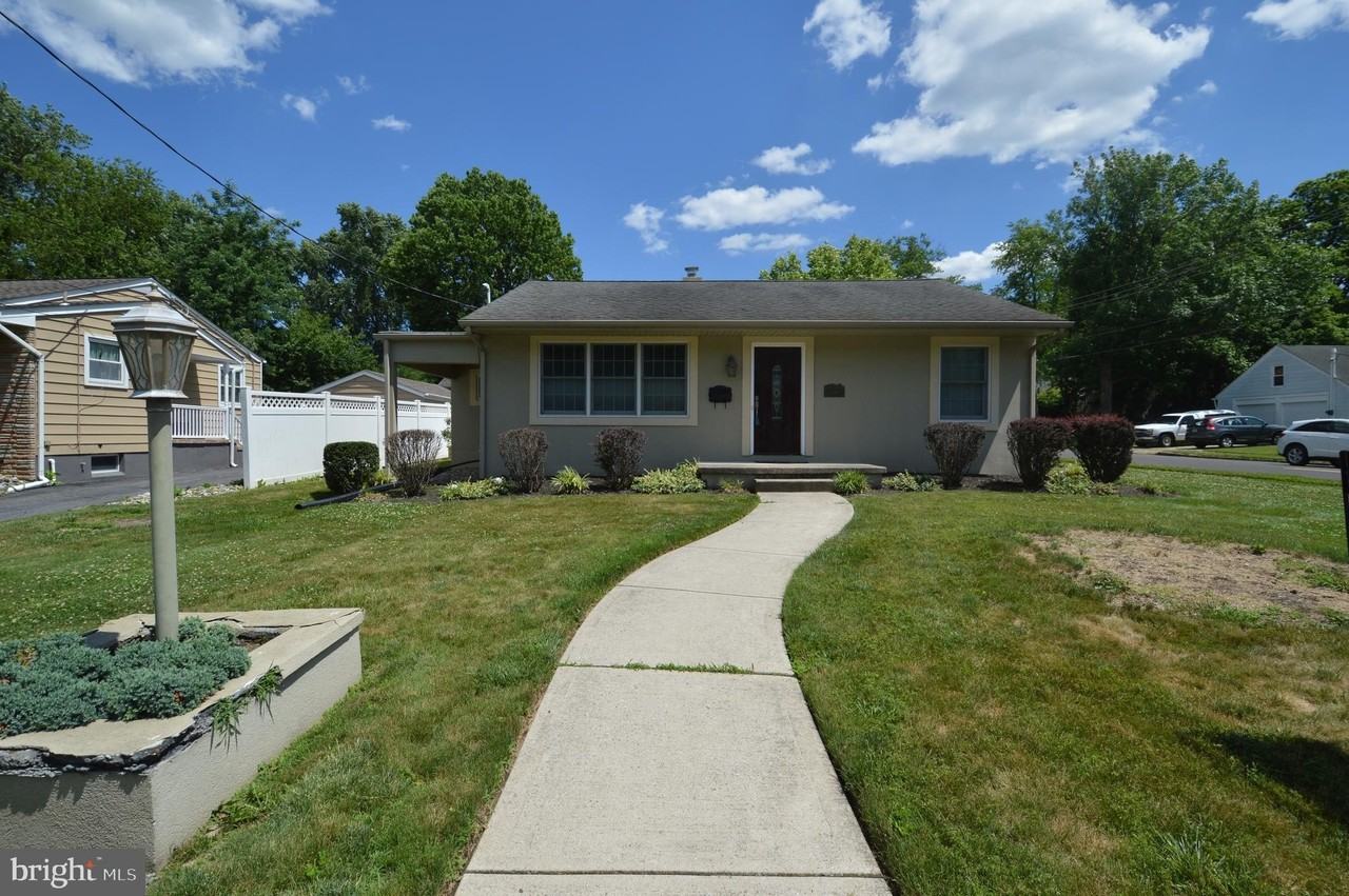2140 Princeton Pike - Photo 2 of 18