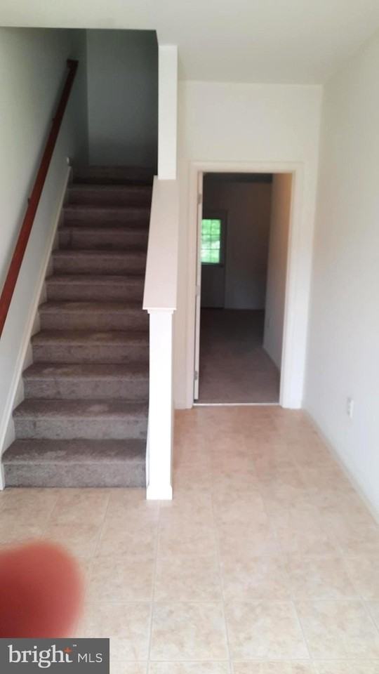 809 Admirals Quay Dr - Photo 3 of 19