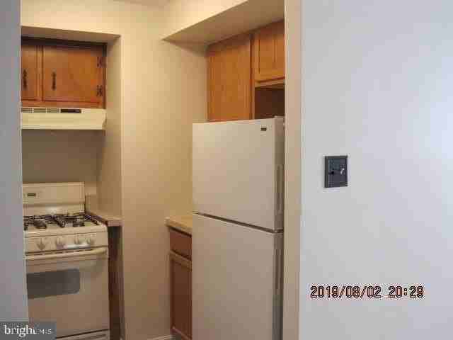 801 Anderson Ave #1stFL - Photo 5 of 12