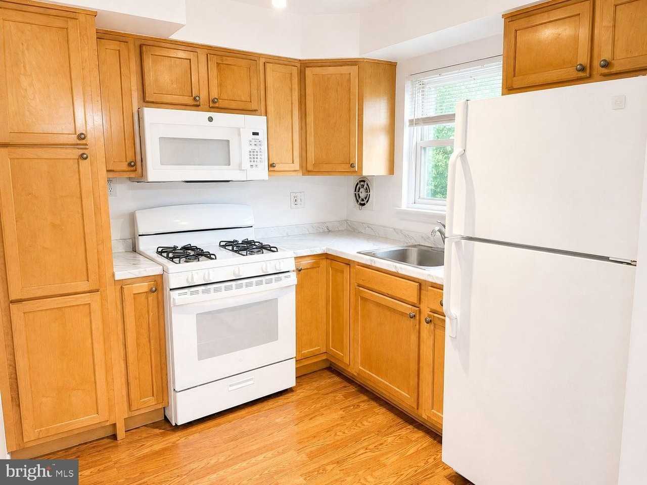 7818 Merion Ave #1stFL - Photo 3 of 11