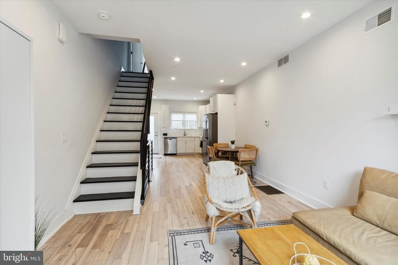 1343 S Lambert St - Photo 3 of 25