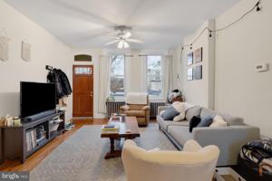 featured image of 105 W Salaignac St