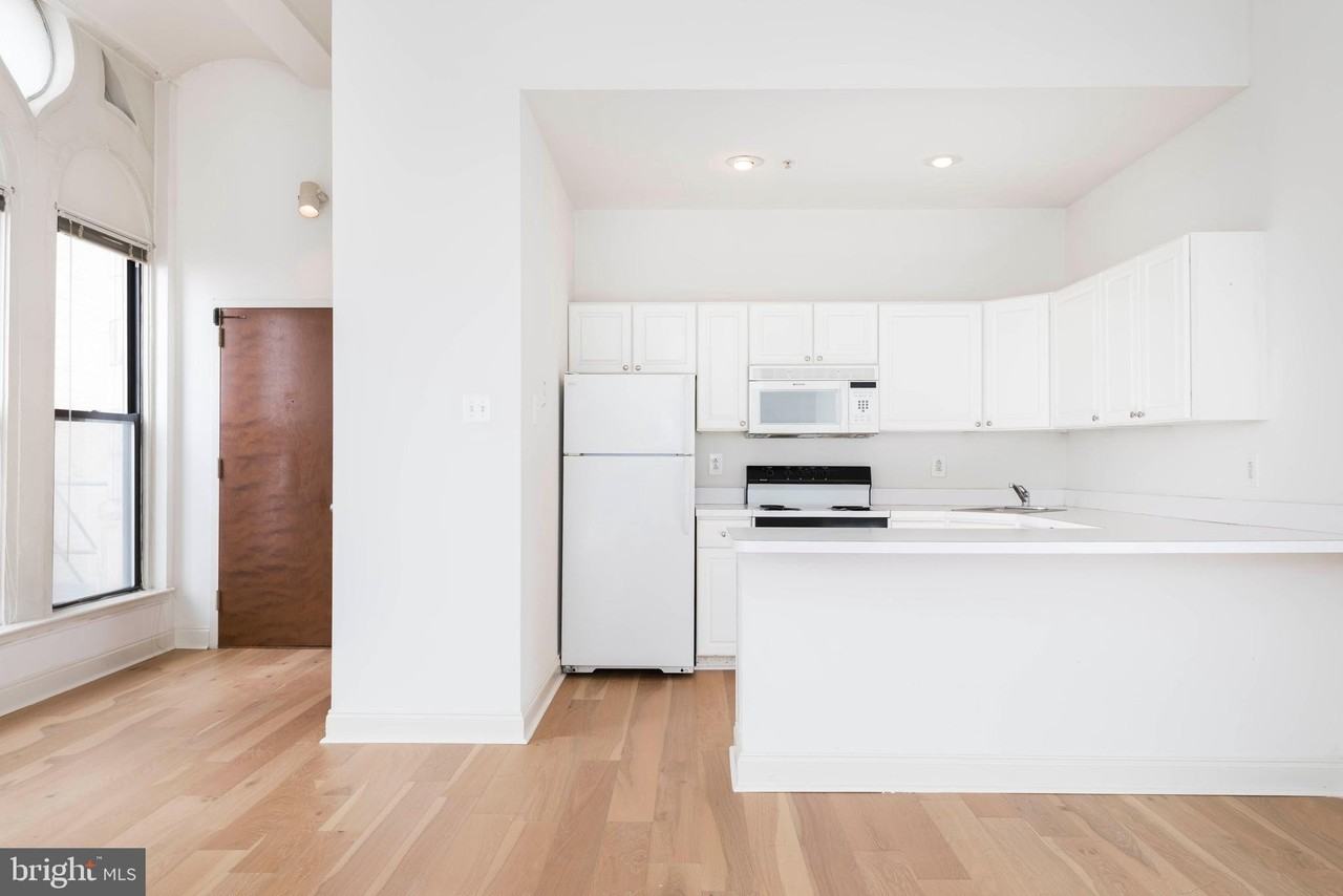 701 Sansom St #301 - Photo 7 of 13