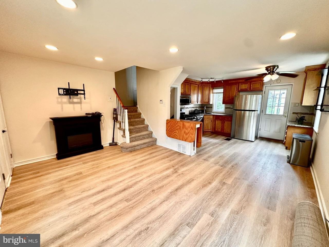 8730 Wissahickon Ave - Photo 5 of 22