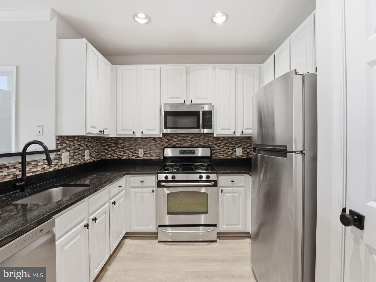 2301 25th St S #4-301 - Photo 7 of 23