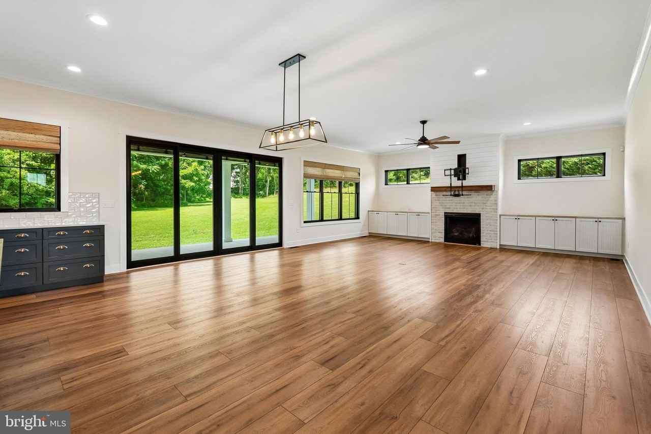 240 Lewis Williams Ln - Photo 5 of 50