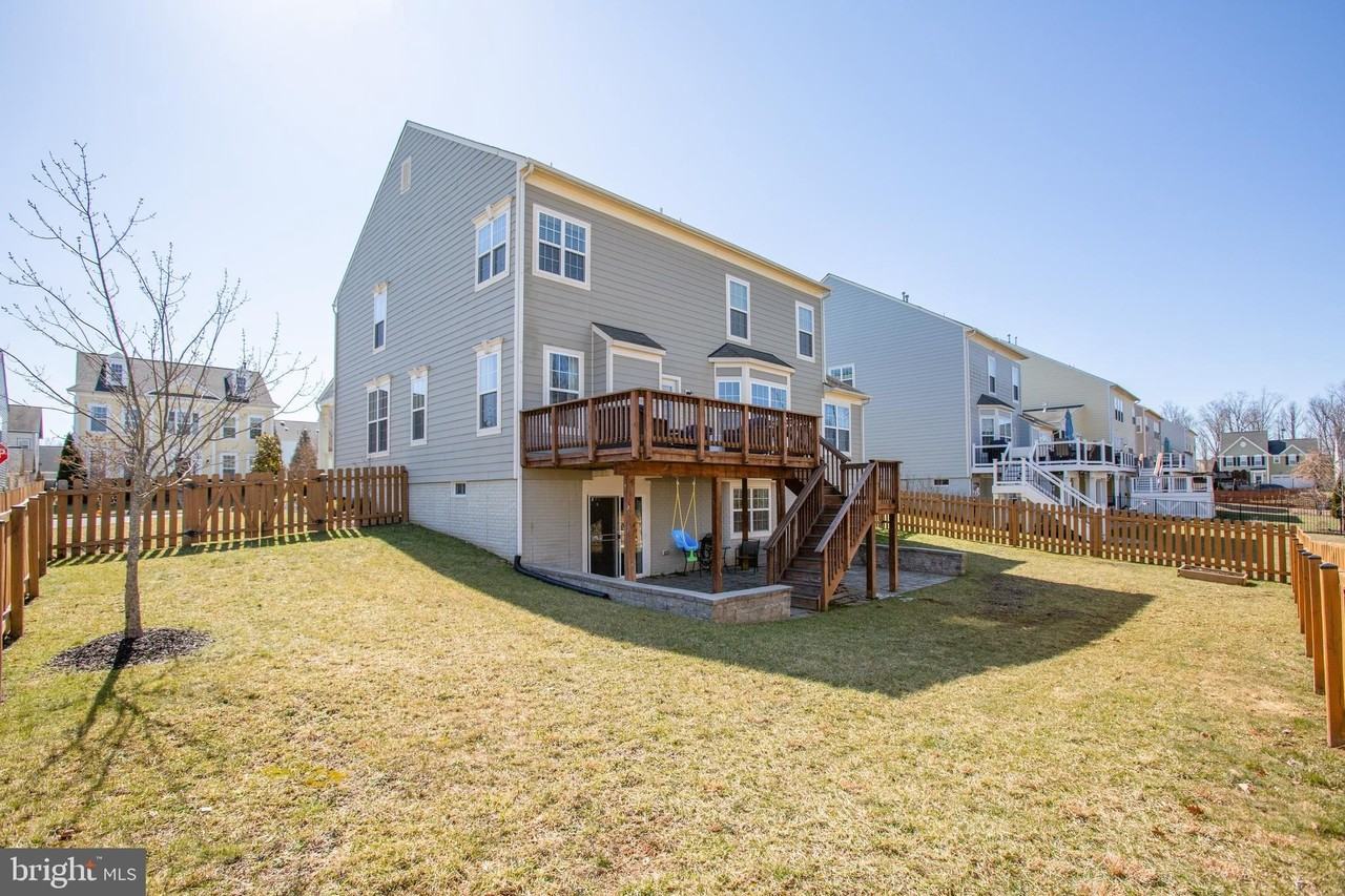 1117 Innis Dr - Photo 3 of 38