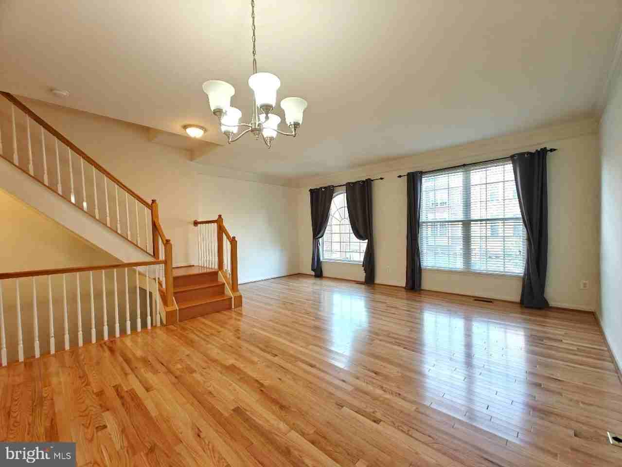 13030 Park Crescent Cir - Photo 6 of 28