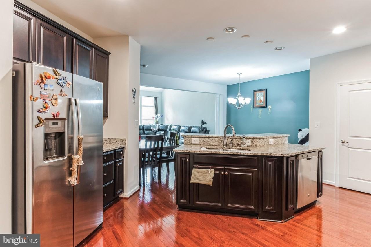 41673 Mcmonagle Sq - Photo 6 of 32