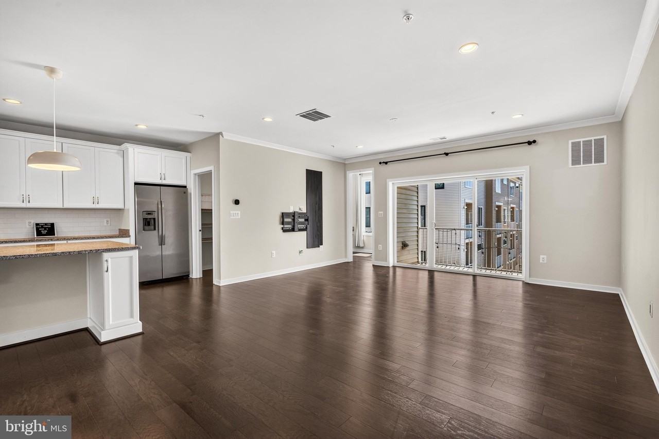 23685 Hopewell Manor Ter - Photo 6 of 36