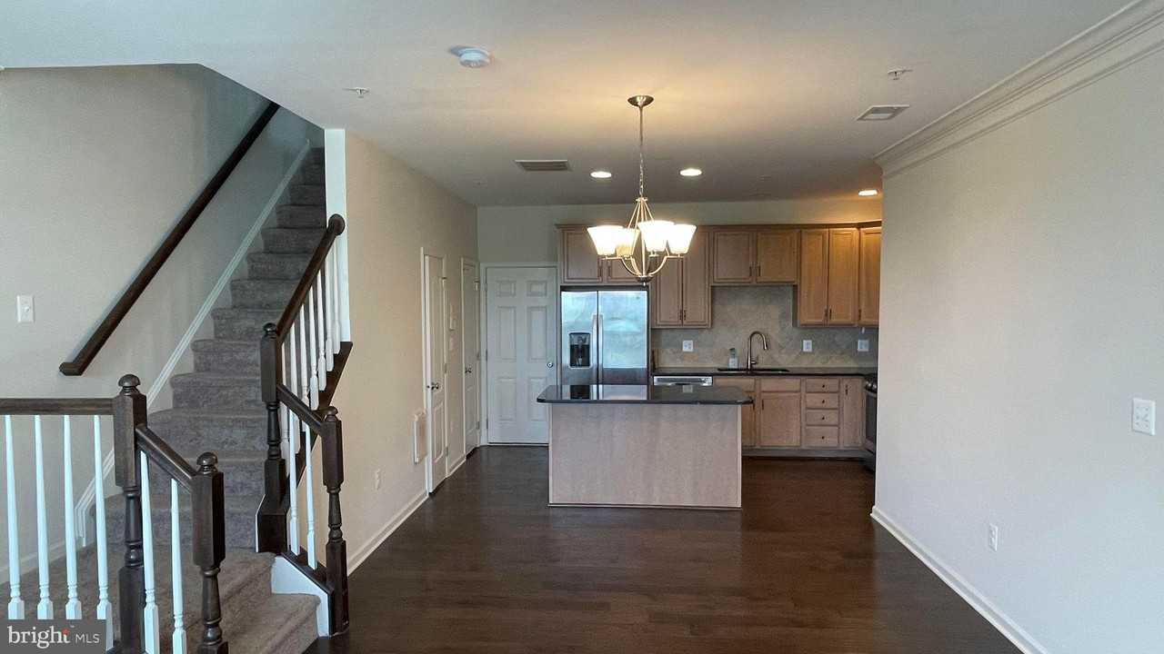 23530 Hopewell Manor Ter - Photo 3 of 19