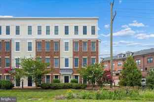 200 Murdoch Sq Se - Photo 1 of 1