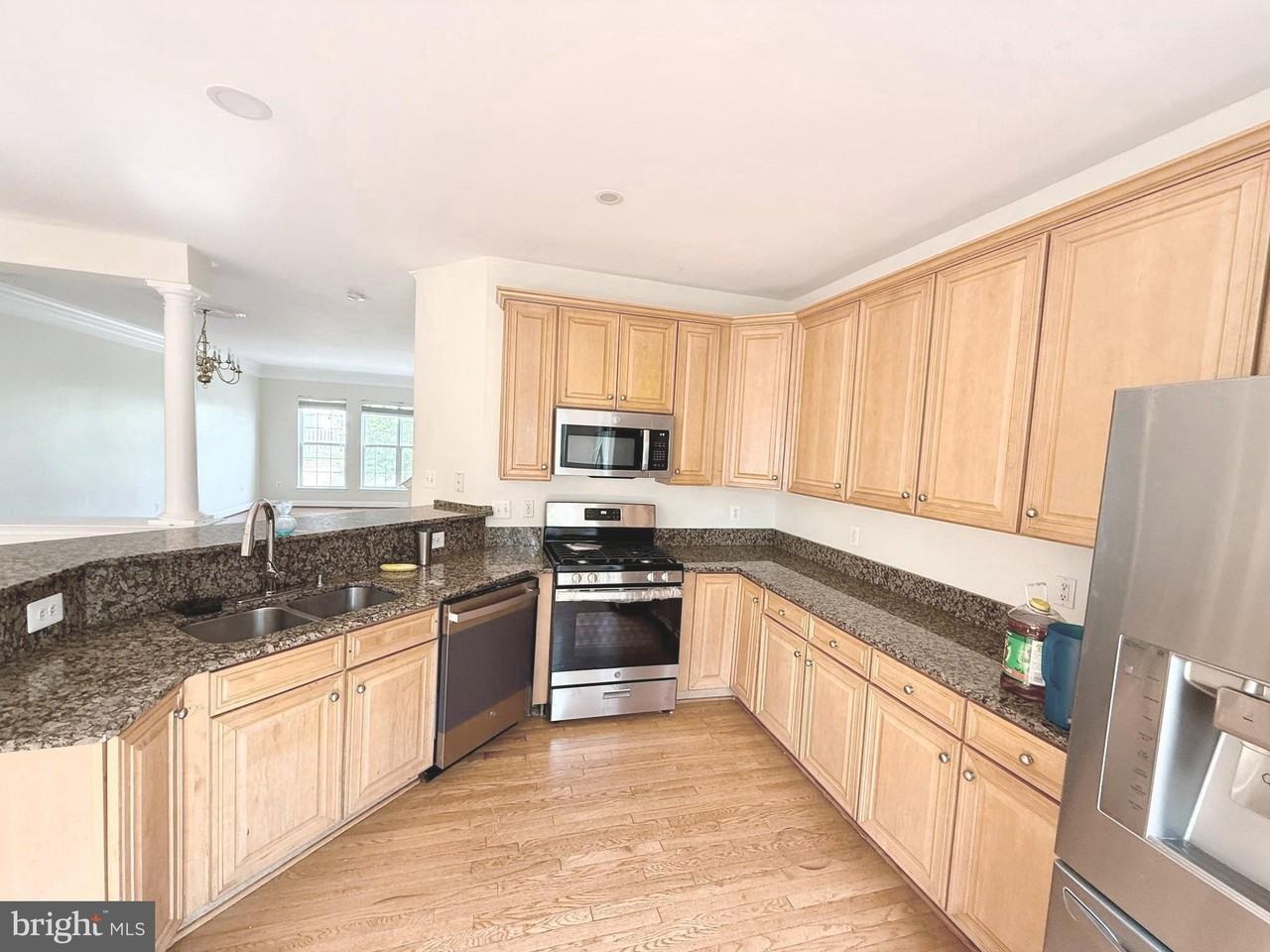 16579 Bramblewood Ln - Photo 5 of 36