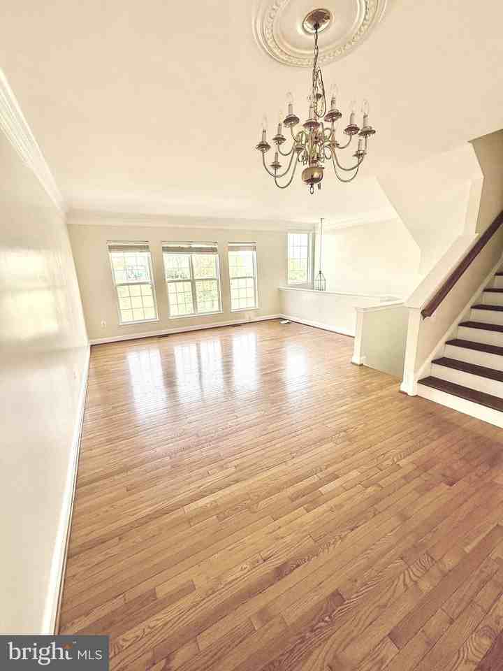 16579 Bramblewood Ln - Photo 6 of 36