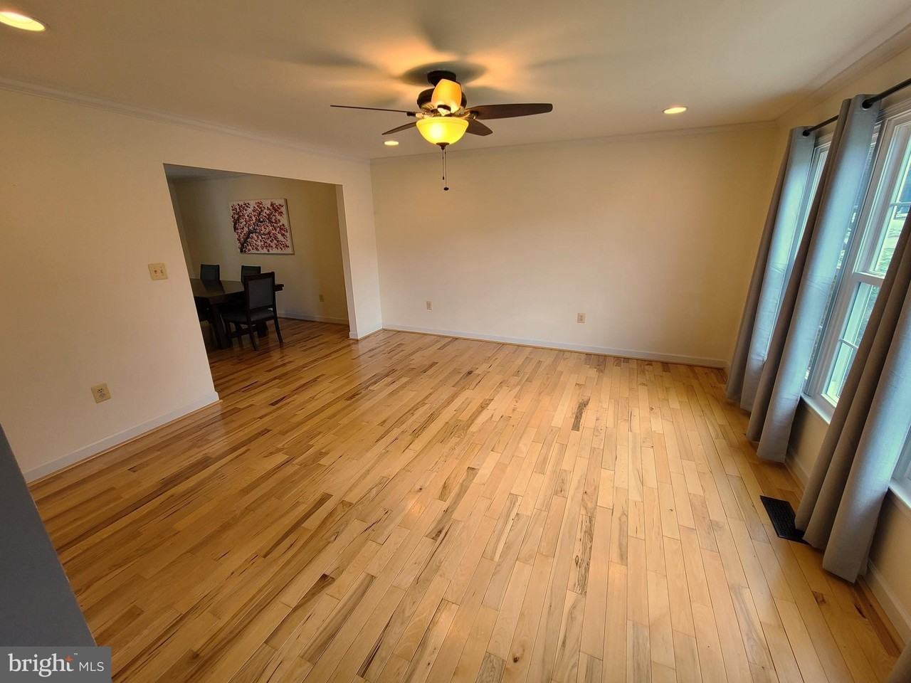 18 Willow Glen Ct - Photo 4 of 34
