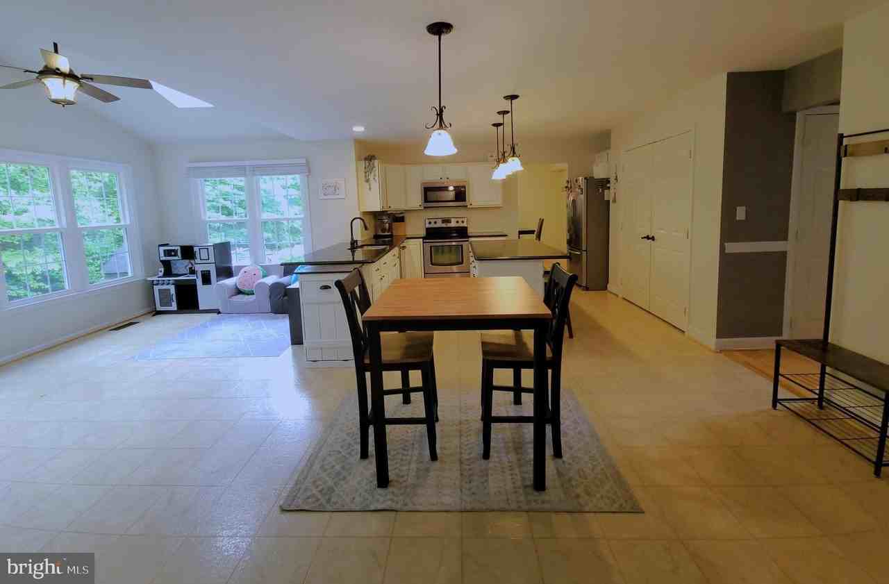 18 Willow Glen Ct - Photo 7 of 34