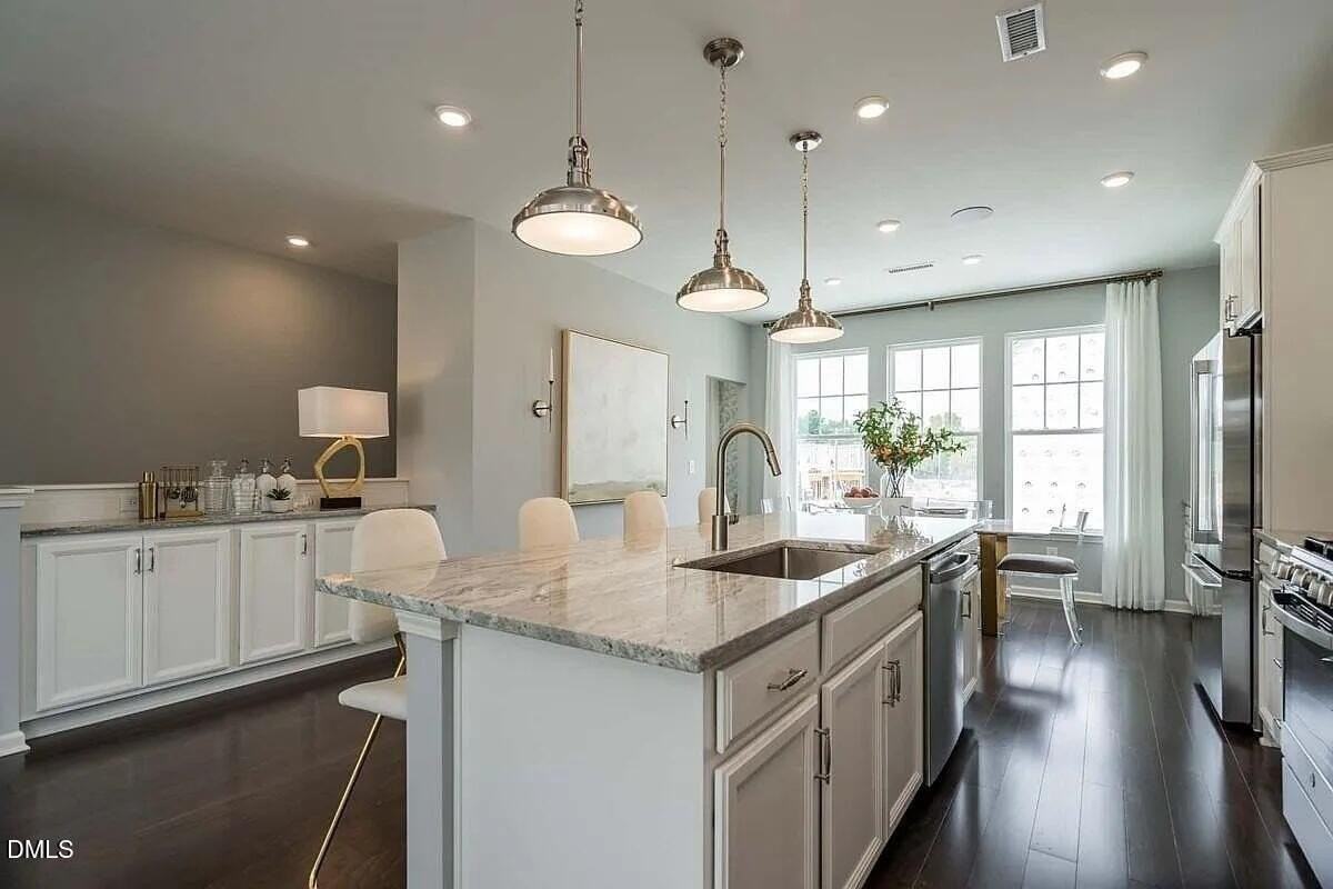 1109 Falling Rock Pl - Photo 5 of 16