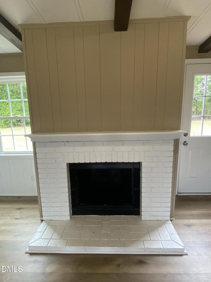 3533 Old Stage Rd N - Photo 5 of 19