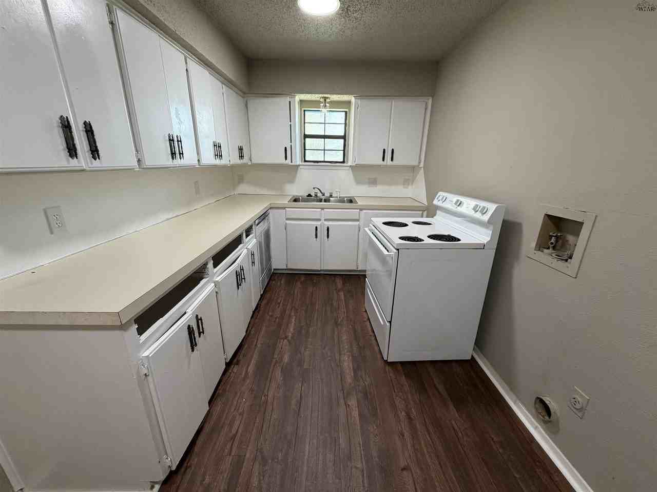 2010 Taft St - Photo 3 of 6