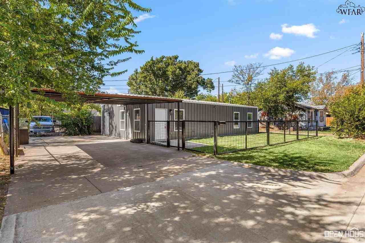 2805 Avenue I - Photo 2 of 29