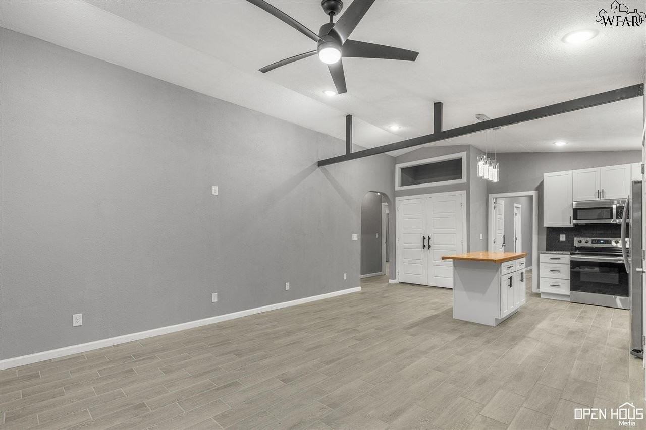 2805 Avenue I - Photo 4 of 29