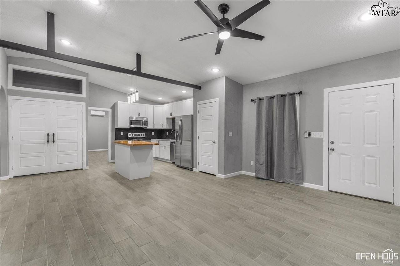 2805 Avenue I - Photo 5 of 29