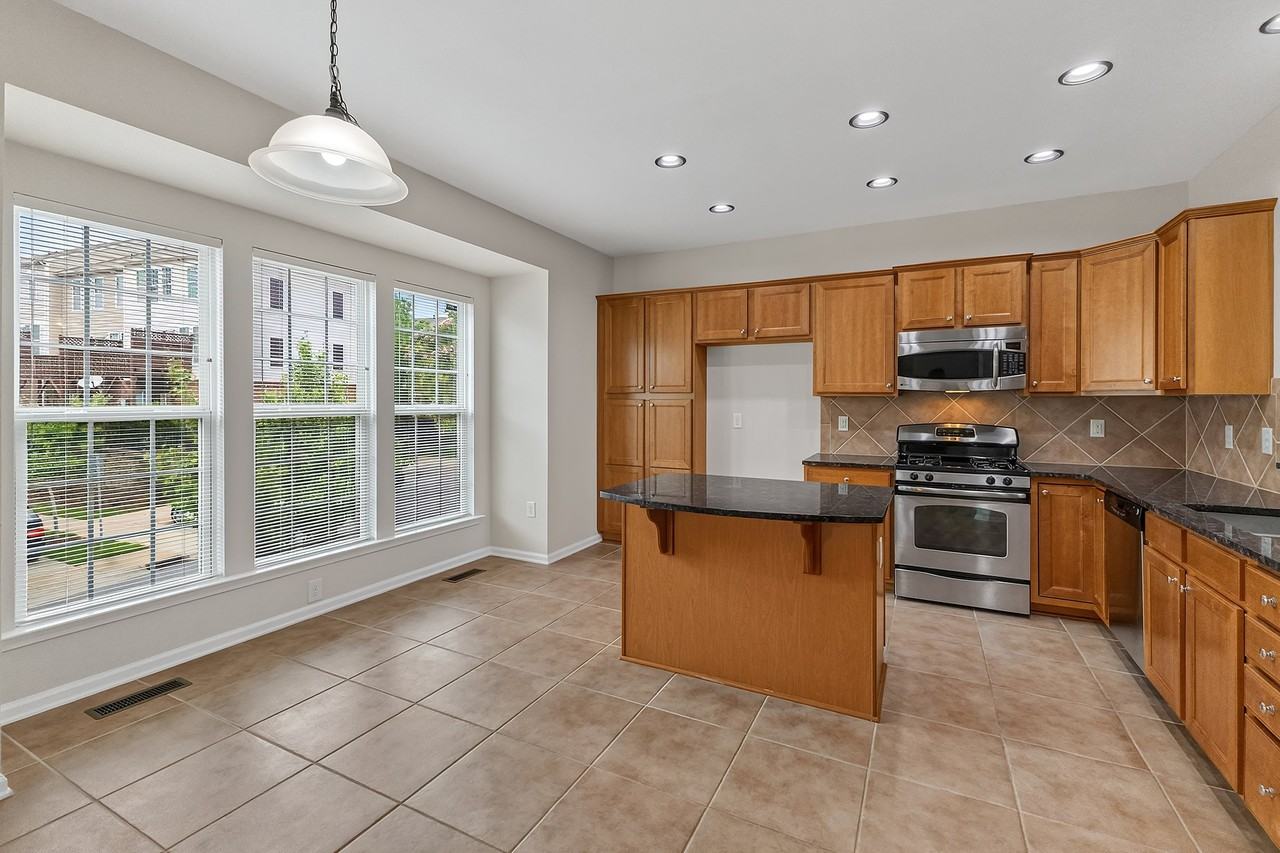 8611 Macedonia Lake Dr #1 - Photo 7 of 48