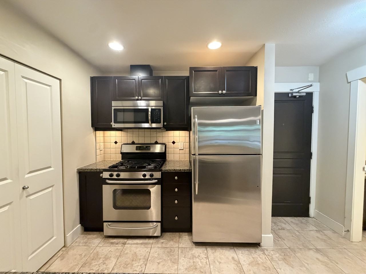 6279 Eagles Drive - Photo 4 of 24
