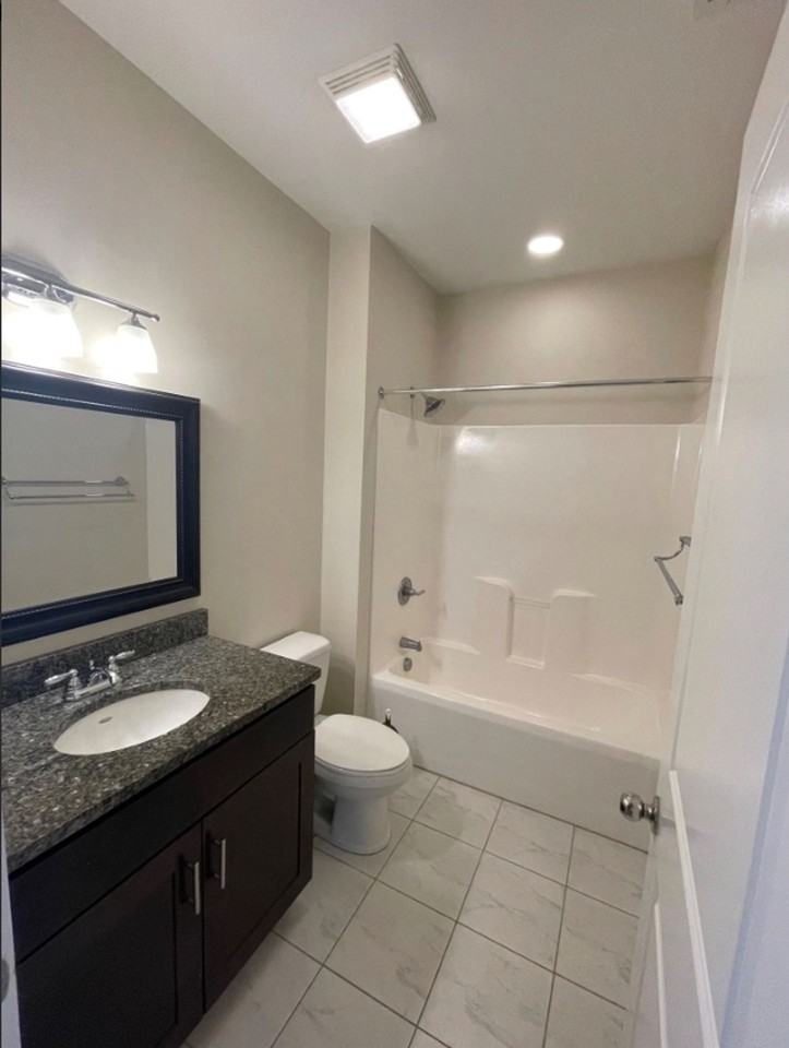 1 Bedroom 1 Bathroom Luxury Apartment in Cohoes - Photo 7 of 13