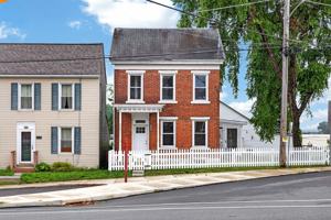 featured image of 1200 Montgomery Ave #1