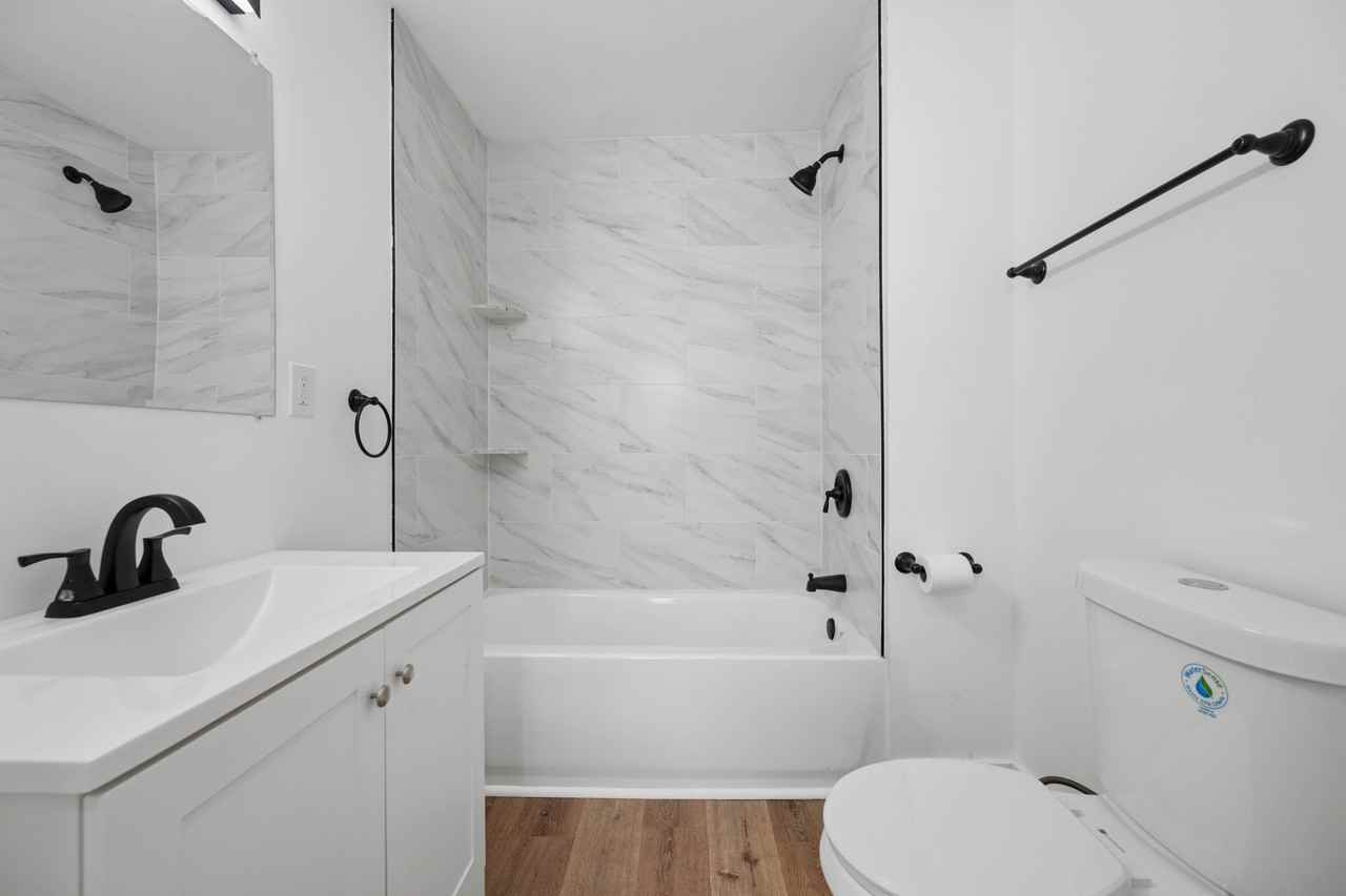142 E South St #1 - Photo 3 of 18