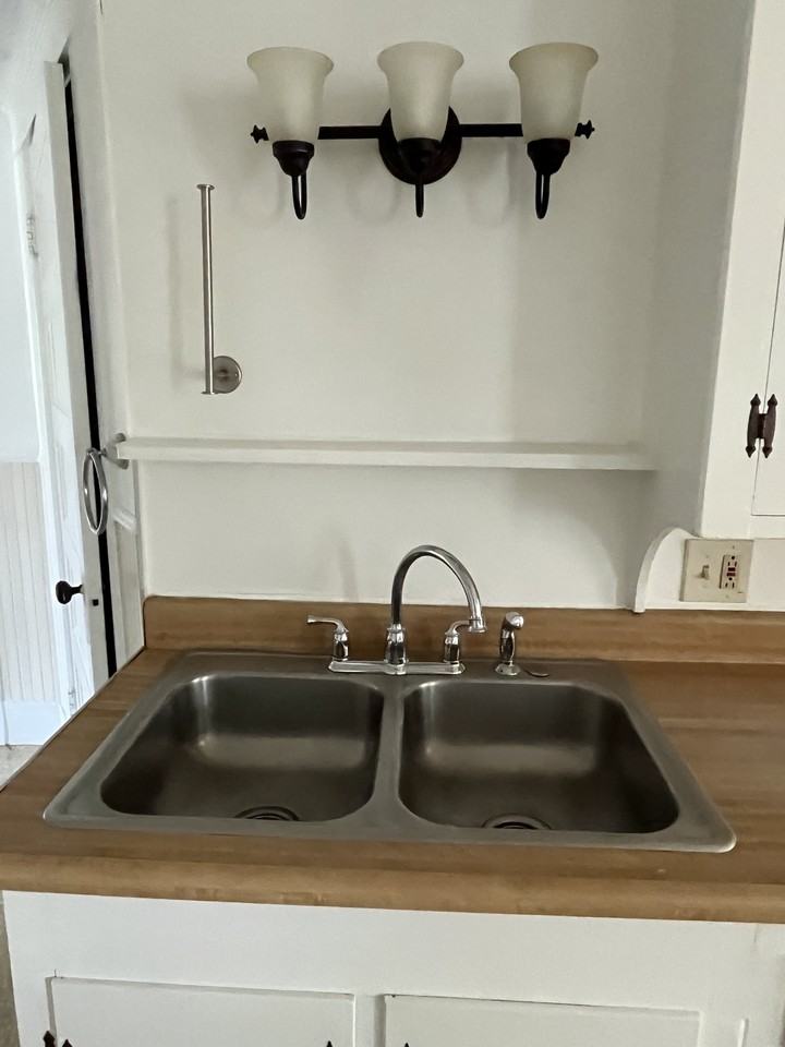24 Ticonic St #3 - Photo 2 of 10