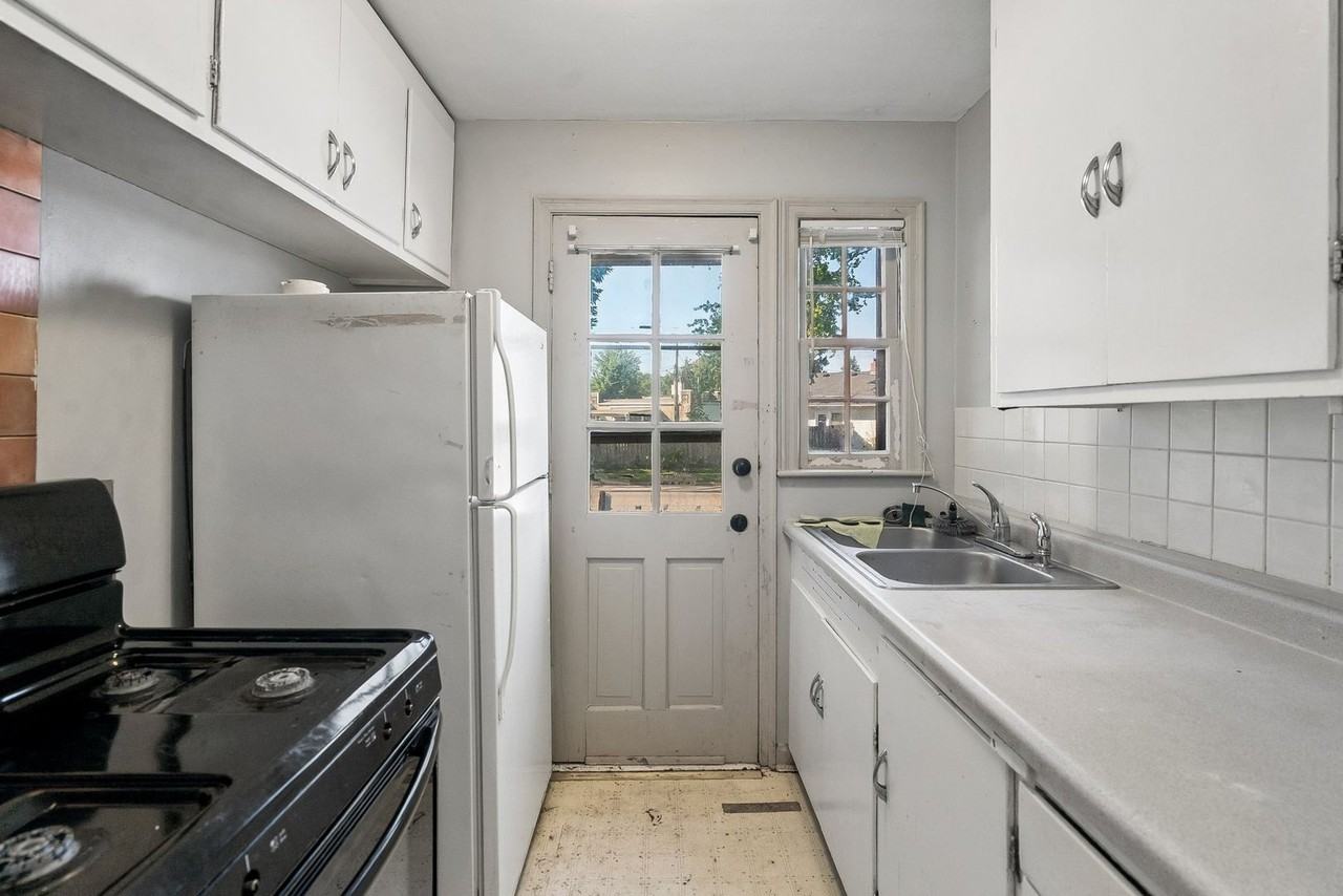 3236 A St - Photo 5 of 10