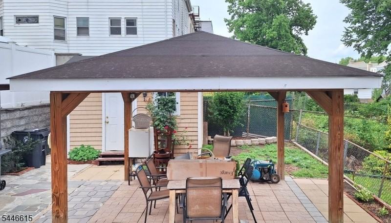 175 Delavan Ave - Photo 2 of 23