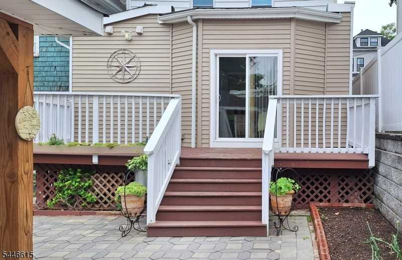175 Delavan Ave - Photo 3 of 23