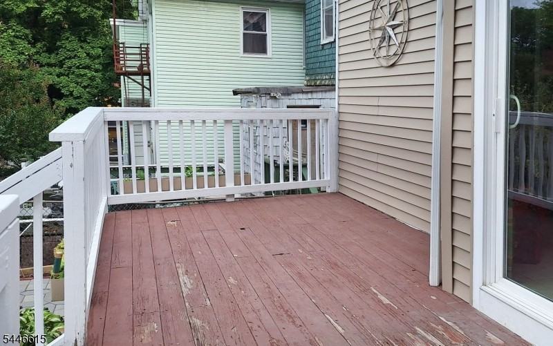 175 Delavan Ave - Photo 4 of 23