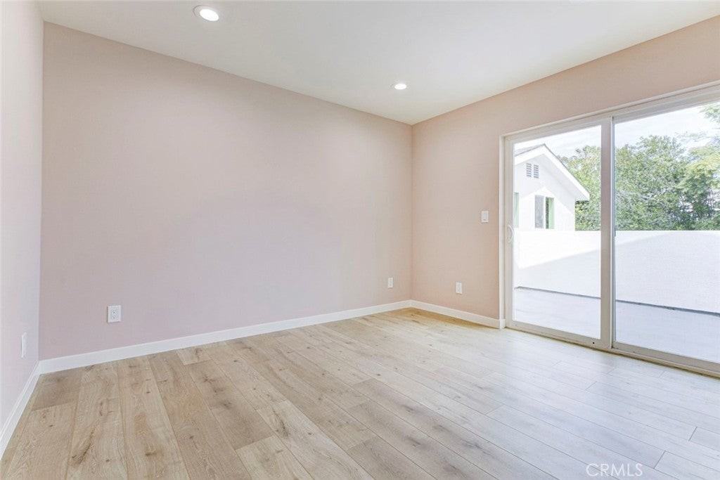 7302 Firmament Ave - Photo 5 of 11