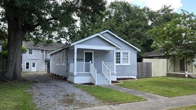 237 Vinet Ave - Photo 2 of 20