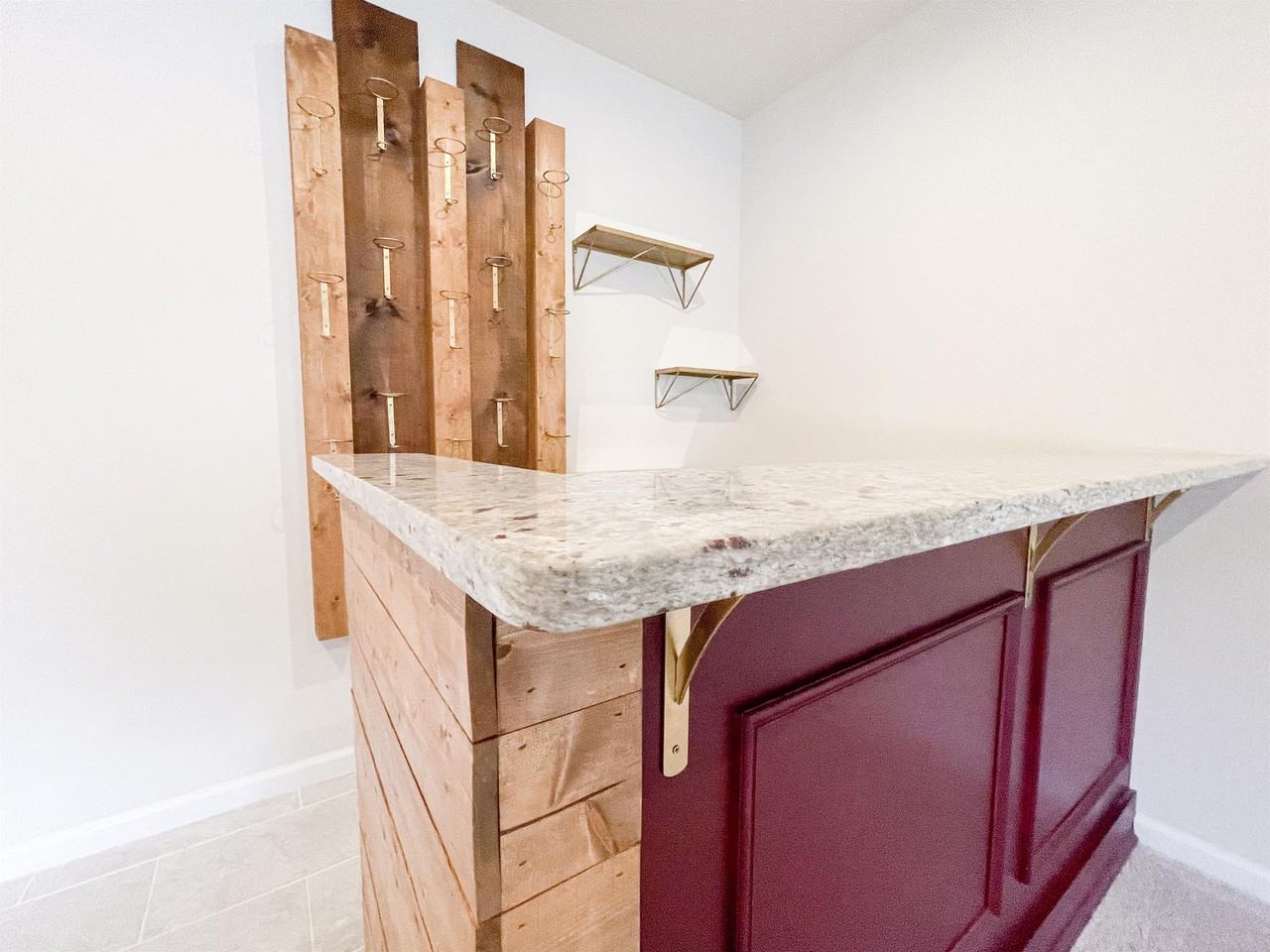 10132 Dorsey Ln - Photo 6 of 48