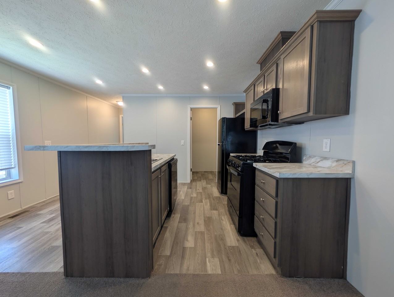 15929 Villaire Ave #668 - Photo 2 of 25