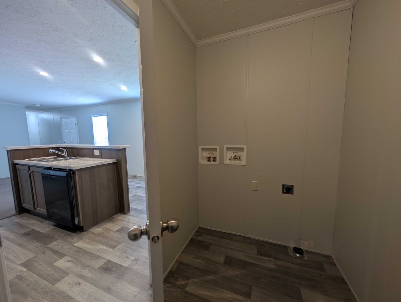 15929 Villaire Ave #668 - Photo 7 of 25